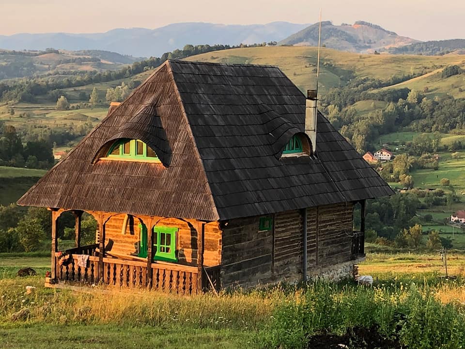 Casa God – Tradiție, liniște și ospitalitate
